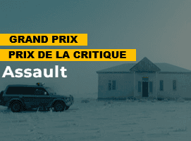 Affiche de « Asssault » avec une voiture devant une maison enneigée, Grand Prix et Prix de la critique