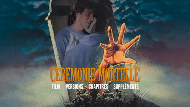 Affiche de « CÉRÉMONIE MORTELLE » avec une main tendue sortant du sol et un homme en arrière-plan.